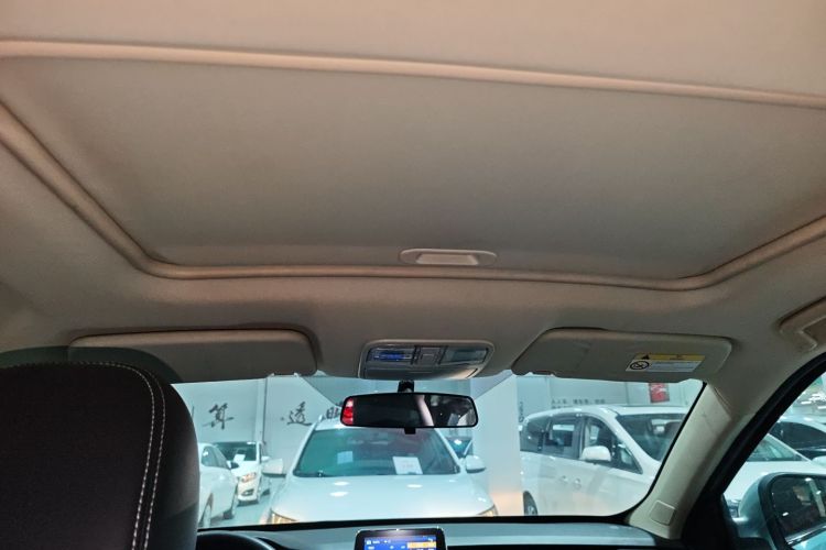 东风风光 风光S560 2018款 1.8L 手动舒适型 5座 国V中控内饰22