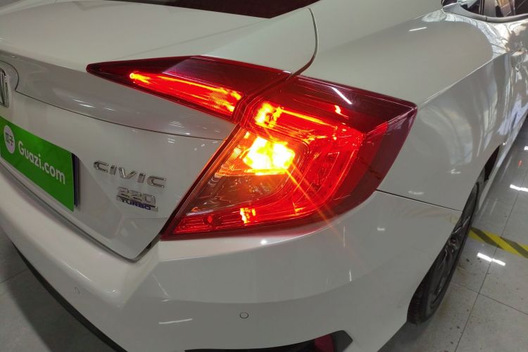 本田 思域 2019款 220TURBO CVT劲动版 国VI车身外观9