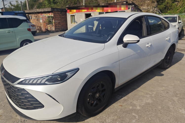 比亚迪 秦PLUS 2025款 DM-i 智驾版 55KM领先型车身外观6003