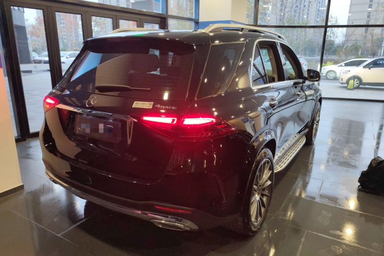 奔驰GLE 2024款 GLE 450 4MATIC 豪华型车身外观6005