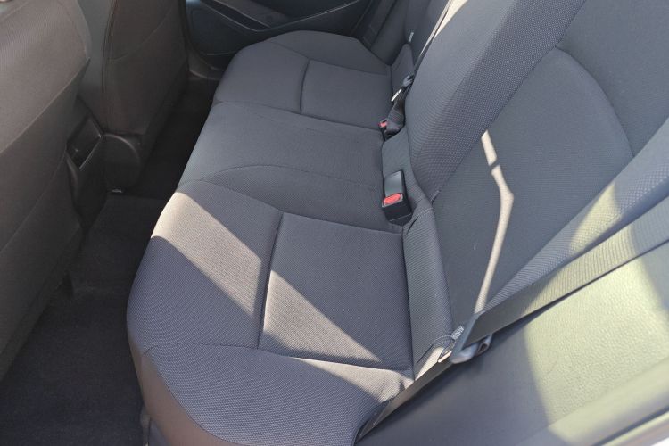 丰田 卡罗拉 2021款 1.2T S-CVT 精英版中控内饰7004