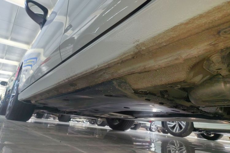 大众 高尔夫 2024款 280TSI DSG Pro 50年传奇版局部细节9002