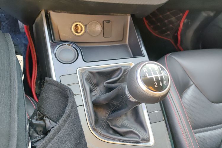 东风风行 风行SX6 2019款 1.5T 手动舒适型 国V中控内饰18