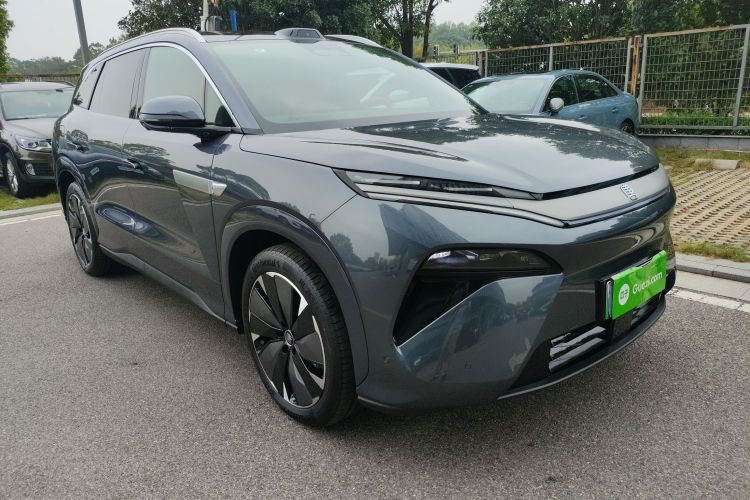 比亚迪 唐L 2025款 EV 600KM四驱激光雷达旗舰型车身外观3