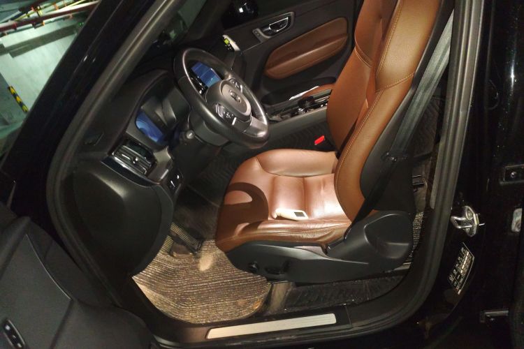 沃尔沃XC60 2021款 T5 四驱智逸豪华版中控内饰19