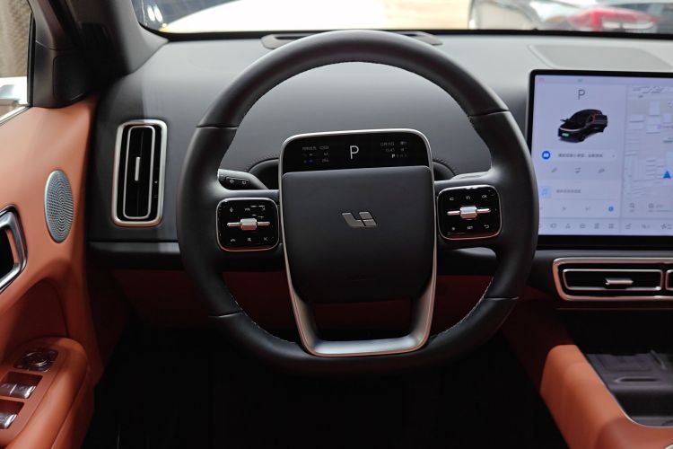 理想汽车 理想L6 2025款 Pro 智能焕新版中控内饰13