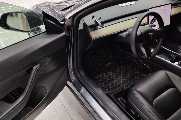 特斯拉 Model 3 2019款 标准续航后驱升级版中控内饰20
