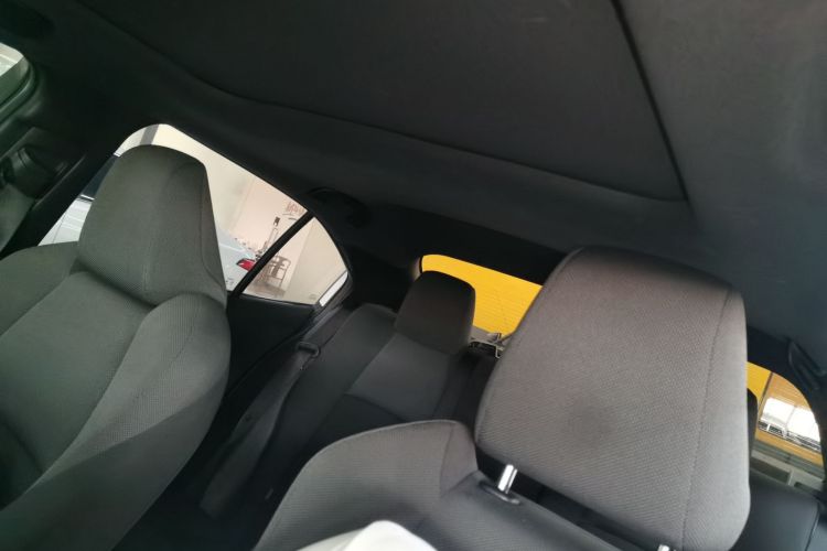 丰田 雷凌 2022款 双擎 1.8H E-CVT豪华版局部细节22