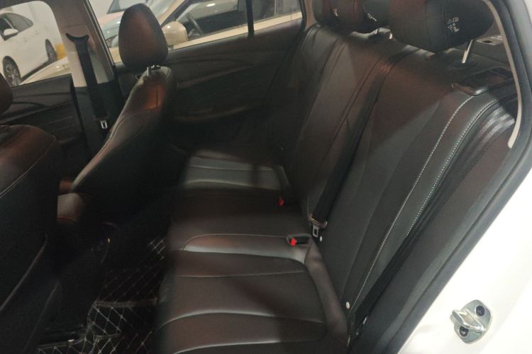 荣威i5 2019款 1.5L 自动4G互联领豪旗舰版中控内饰21