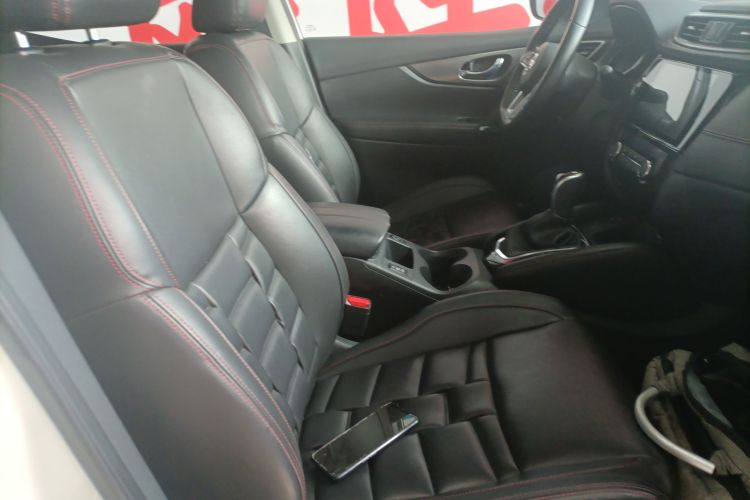 日产 逍客 2021款 2.0L CVT旗舰版局部细节41