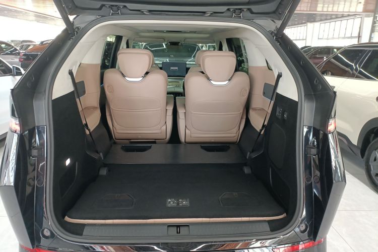 小鹏X9 2024款 610长续航Pro机舱底盘23