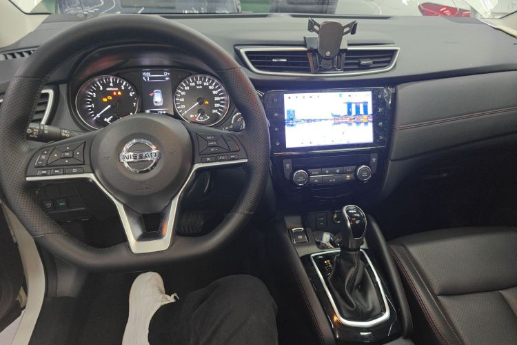 日产 逍客 2022款 2.0L CVT XV Prem豪华版中控内饰7002