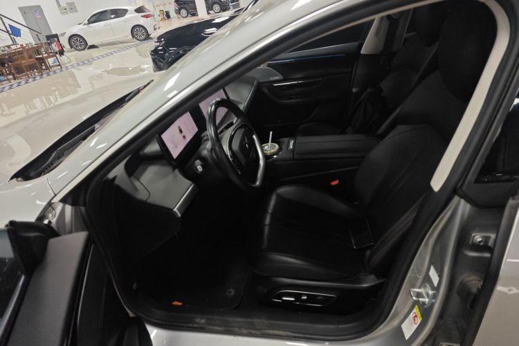 小鹏P7 2020款 670N中控内饰19