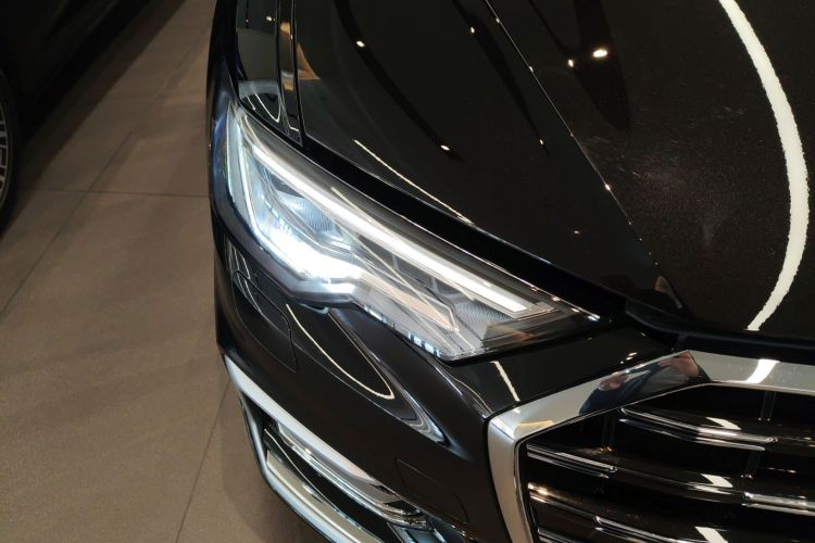 奥迪A6L 2022款 40 TFSI 豪华动感型车身外观8