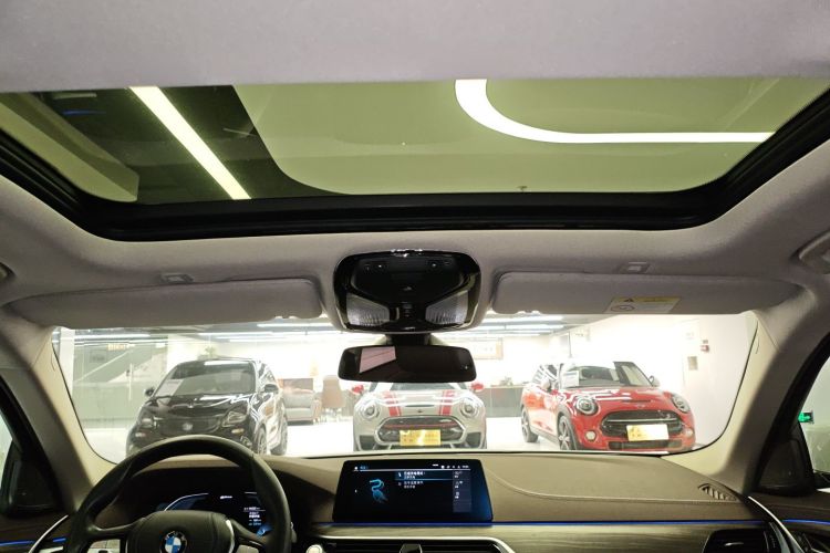 宝马5系新能源 2020款 530Le 豪华套装中控内饰22