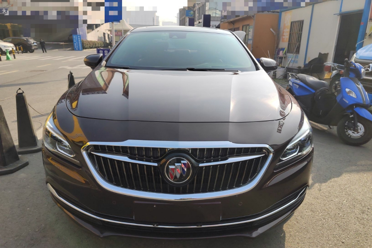 别克 君越 2016款 28T 豪华型车身外观2