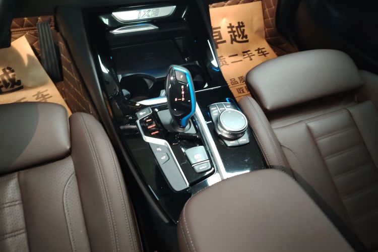 宝马iX3 2021款 改款 创领型中控内饰18