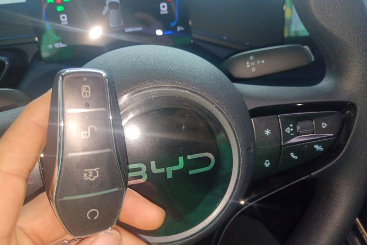 比亚迪 海鸥 2025款 智驾版 305km 活力版中控内饰7001