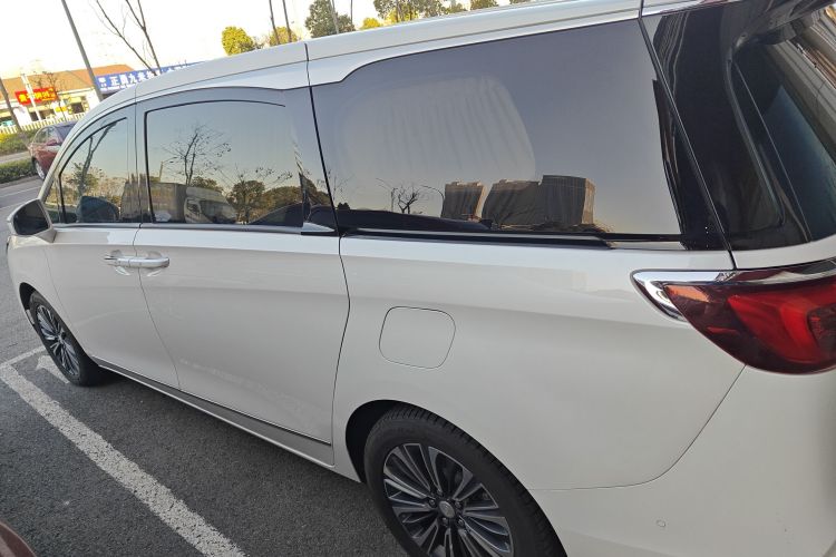 别克GL8 2022款 ES陆尊 653T 旗舰型车身外观6003