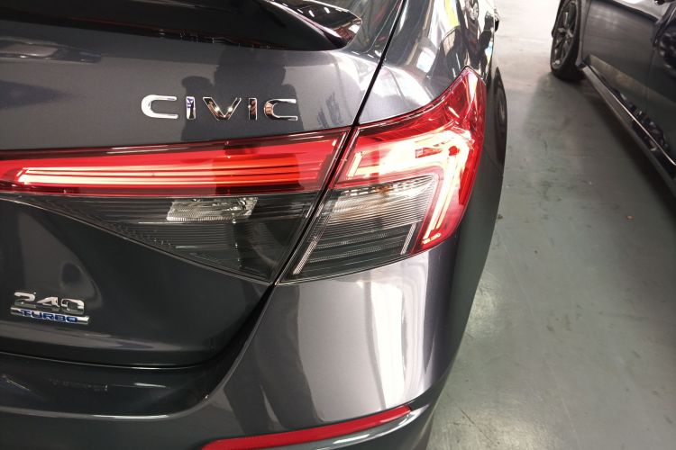 本田 思域 2022款 240TURBO CVT燃动版车身外观9