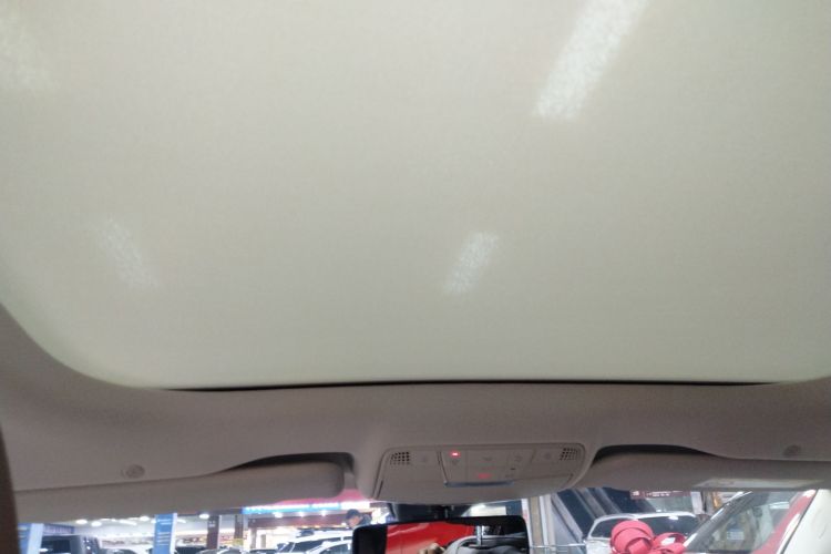 奔驰E级 2023款 改款 E 300 L 时尚型局部细节22