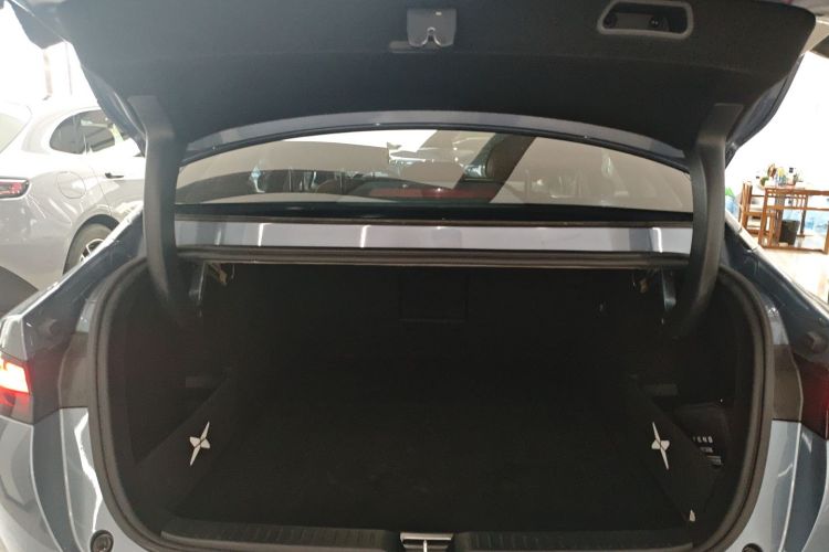 小鹏P5 2022款 460E+机舱底盘23