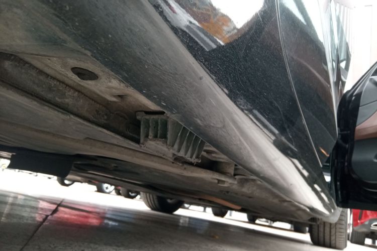 宝马5系GT 2014款 528i 领先型局部细节9001