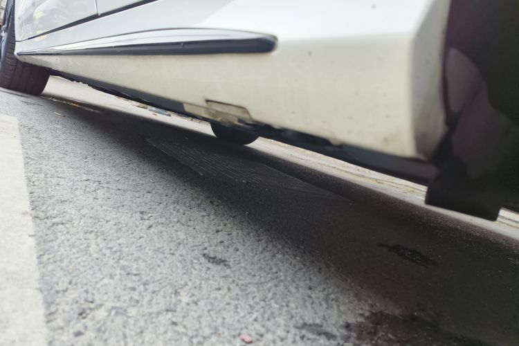 奔驰C级 2019款 C 260 运动版 4MATIC局部细节9002