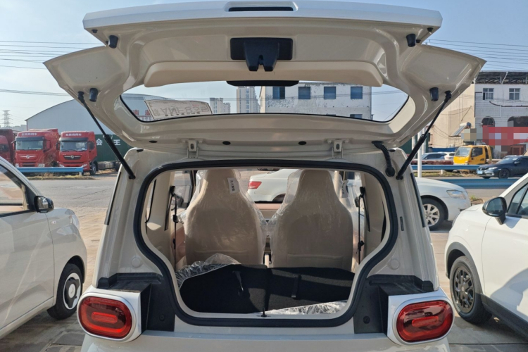 五菱汽车 宏光MINIEV 2024款 第三代 215km 青春版局部细节23