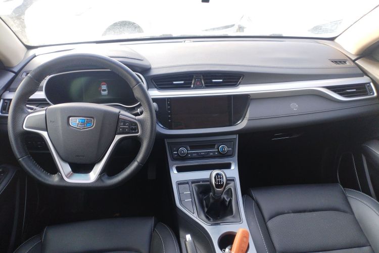 吉利汽车 帝豪 2018款 1.5L 手动向上互联版中控内饰12