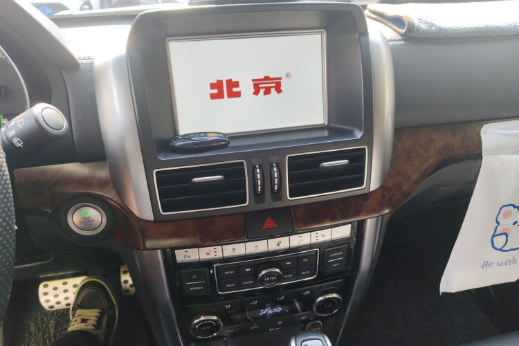 北京BJ80 2017款 2.3T 自动建军90周年纪念版中控内饰16