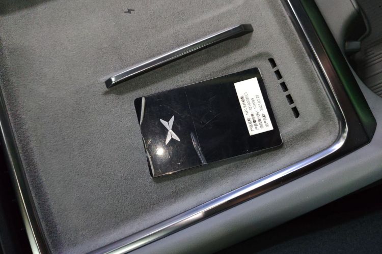 小鹏P7 2025款 702 长续航 Ultra中控内饰11