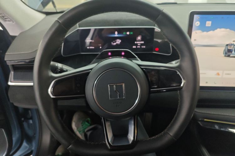 极氪001 2021款 超长续航单电机 WE版中控内饰13