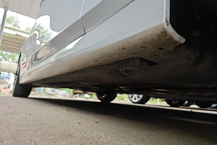 宝马3系 2022款 320Li M运动套装机舱底盘29