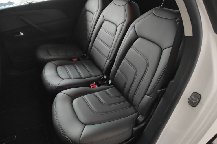 雪铁龙 C4 PICASSO 2015款 1.6T 时尚型 5座中控内饰21