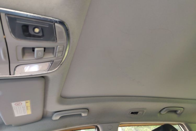 现代 途胜 2018款 1.6T 双离合两驱15周年特别版中控内饰22