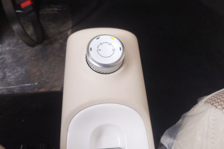 五菱汽车 宏光MINIEV 2024款 第三代 215km 青春版局部细节18