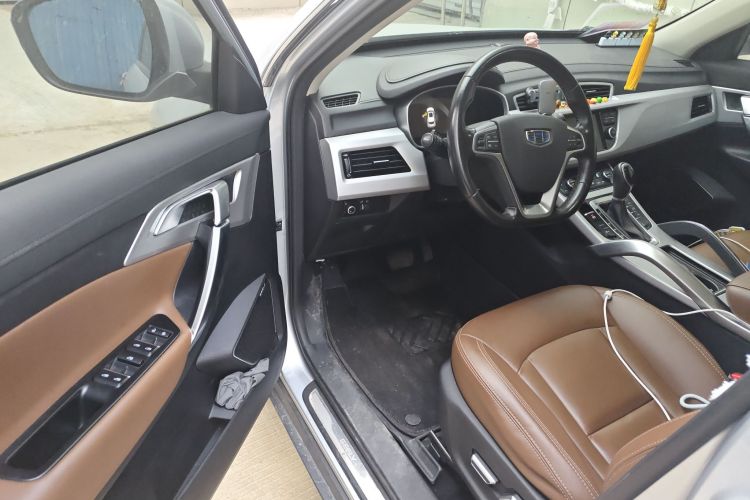 吉利汽车 博越 2016款 1.8TD 自动智尊型中控内饰20