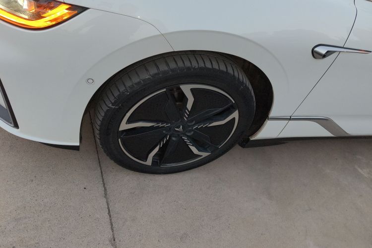 岚图汽车 岚图追光 2023款 四驱长续航版车身外观6001