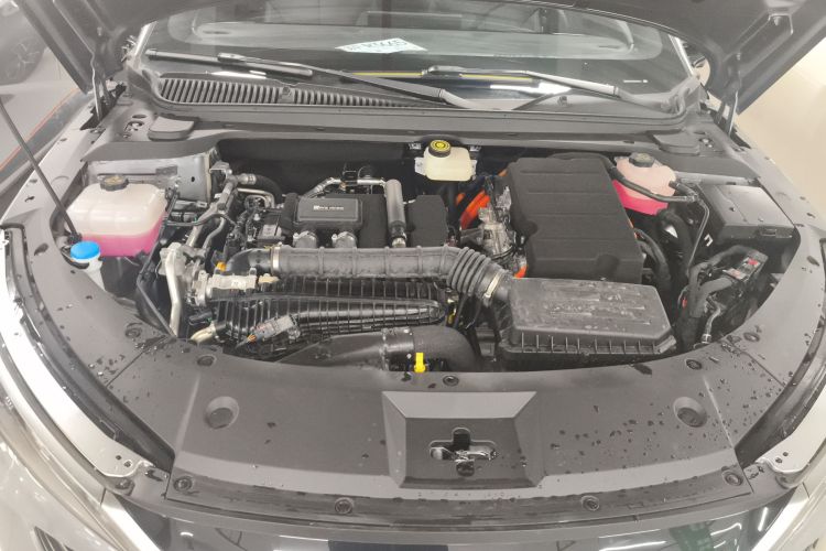 比亚迪 秦L 2025款 DM-i 智驾版 120KM超越型局部细节24