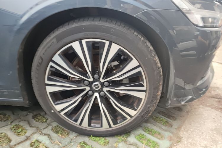 沃尔沃S60 2023款 B4 智远豪华版车身外观6007