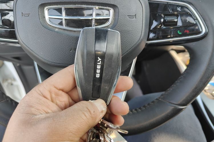 吉利汽车 帝豪 2023款 第4代冠军版 1.5L CVT豪华型中控内饰11