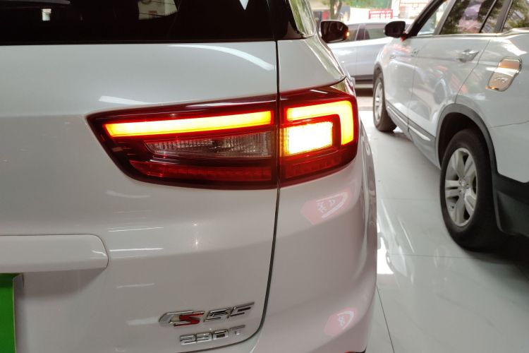 长安CS55 2018款 1.5T 自动炫动型 国V车身外观9