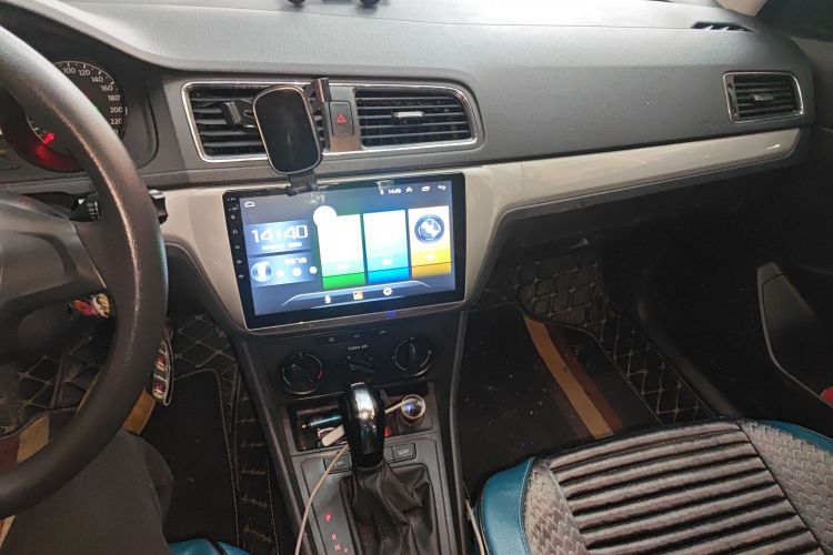 大众 朗逸 2018款 经典 1.5L 自动风尚版 国VI中控内饰16