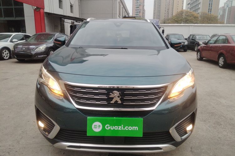 标致5008 2017款 350THP 7座精英版车身外观2