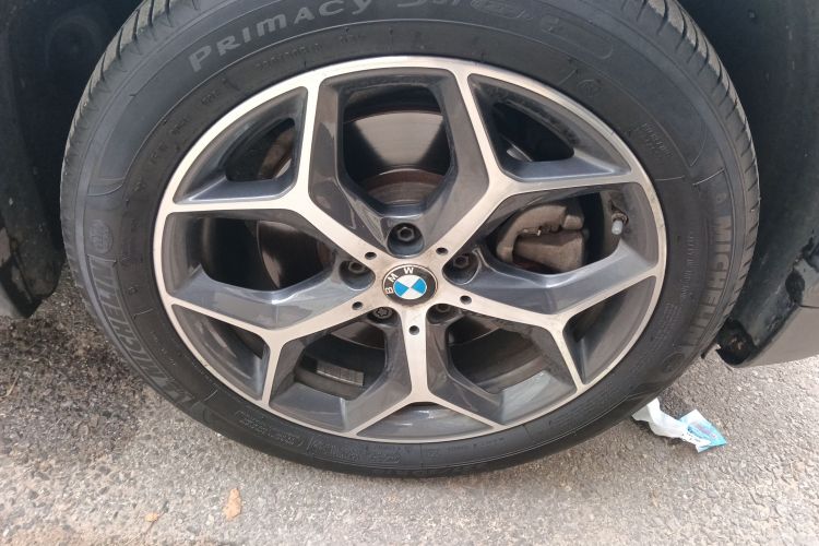 宝马X1 2018款 xDrive20Li 豪华型车身外观10