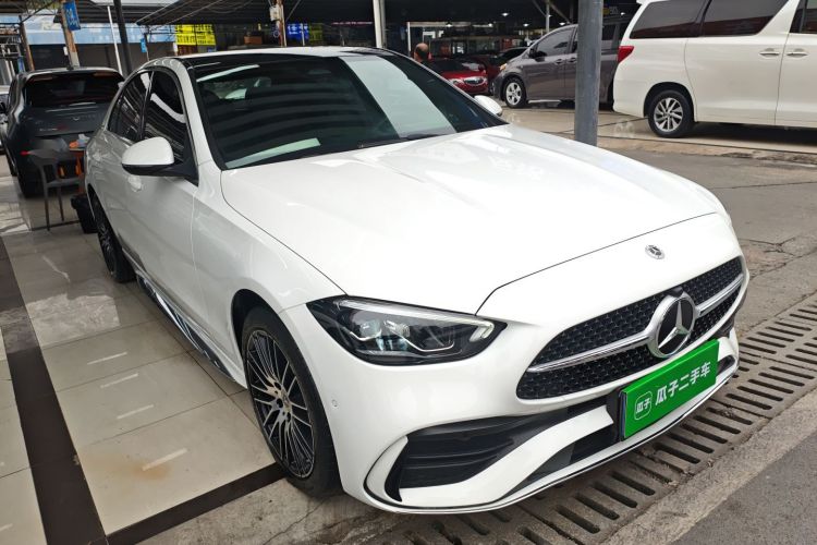 奔驰C级 2022款 改款 C 260 L 运动版车身外观3