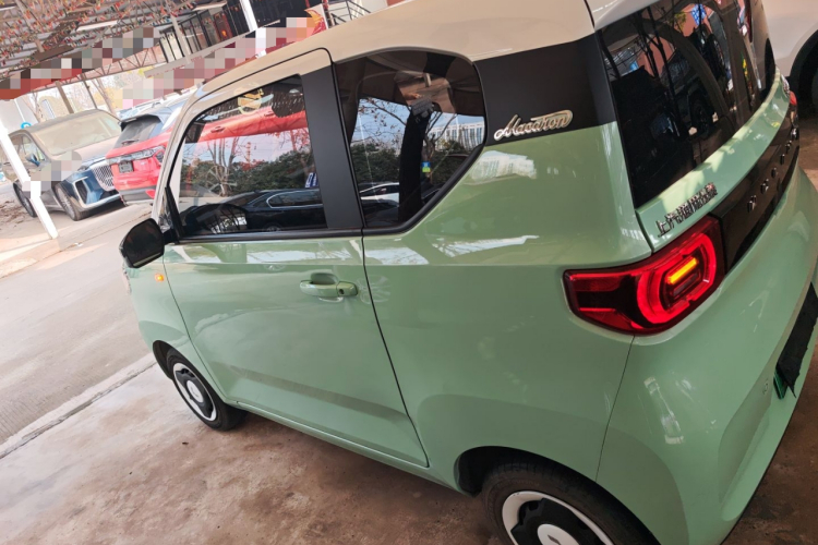 五菱汽车 宏光MINIEV 2022款 马卡龙臻享款 磷酸铁锂车身外观4