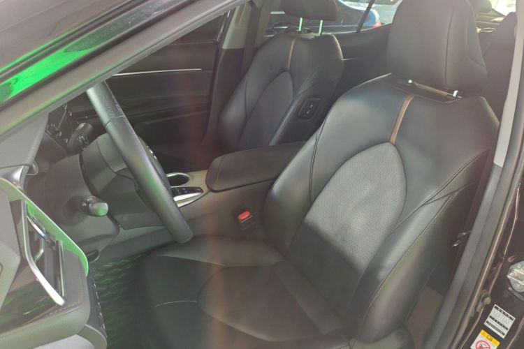 丰田 凯美瑞 2018款 双擎 2.5HG 豪华版局部细节19