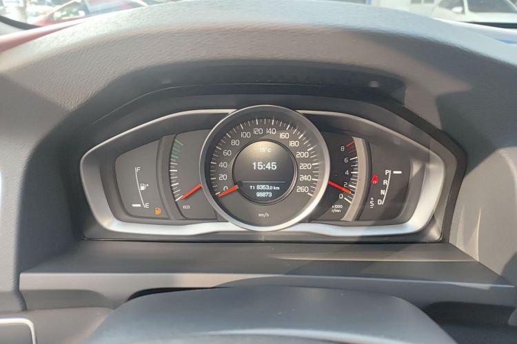 沃尔沃S60 2019款 S60L 改款 T5 智进进阶版局部细节14